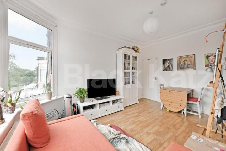 			Beautiful Tree Lined Road!, 1 Bedroom, 1 bath, 1 reception Flat			 Danvers Road, Crouch End